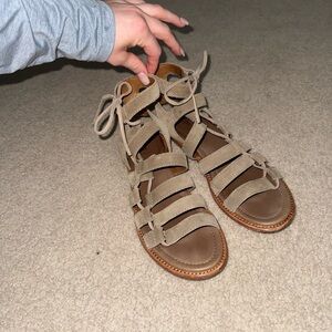 Women's Tan FRYE Gladiator Style Sandals